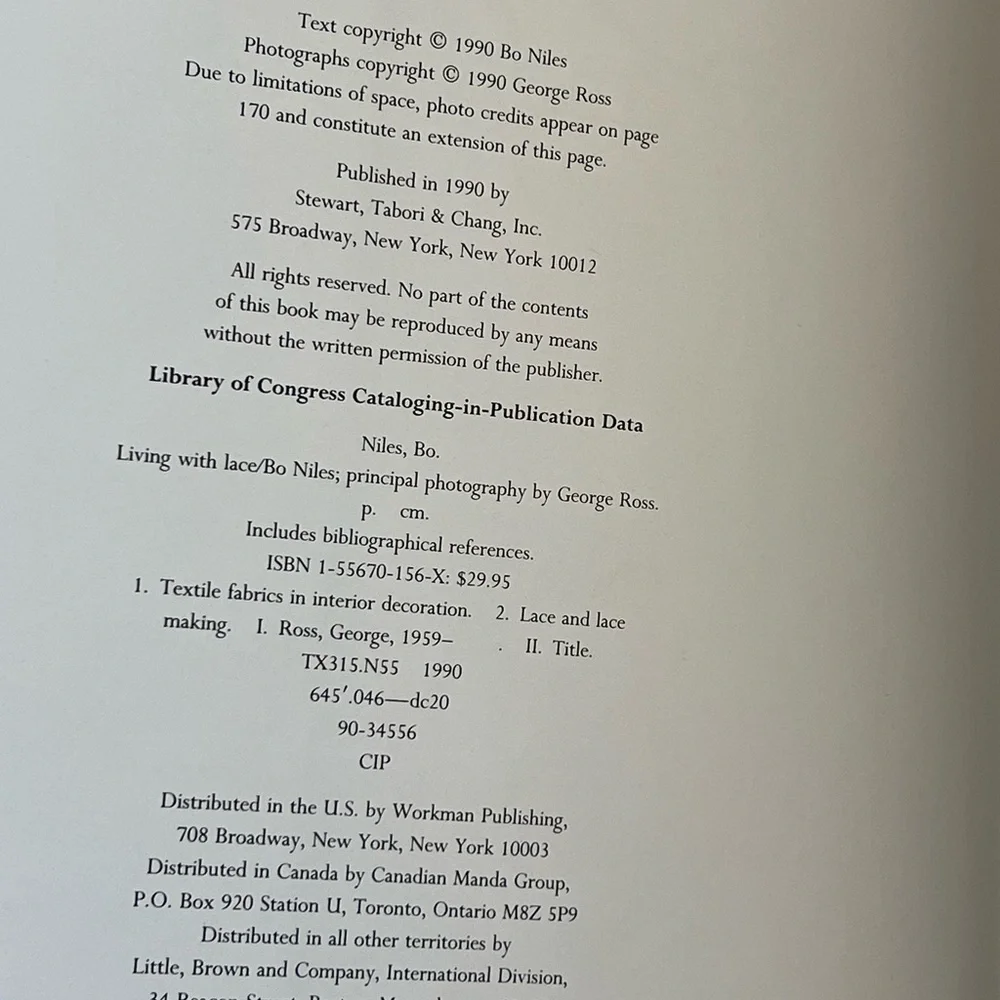 Living with Lace by Bo Niles (1990, Hardcover Book)